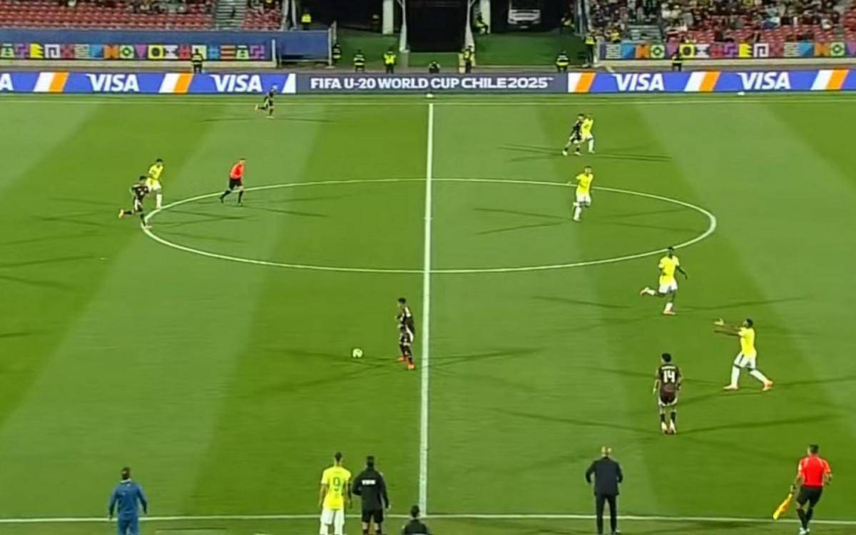 Brasil e Mexico mediram forcas neste domingo (28)