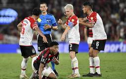 Críticas de José Boto à arbitragem em Flamengo x Estudiantes