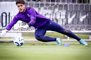 Goleiro Felipe Longo e desconvocado do Mundial Sub-20 pela Selecao (Foto: Rodrigo Coca / Ag.Corinthians)