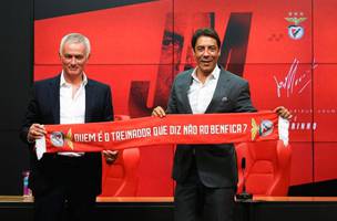 Jose Mourinho e o presidente do Benfica, Rui Costa. (Foto: Twitter/SL Benfica)