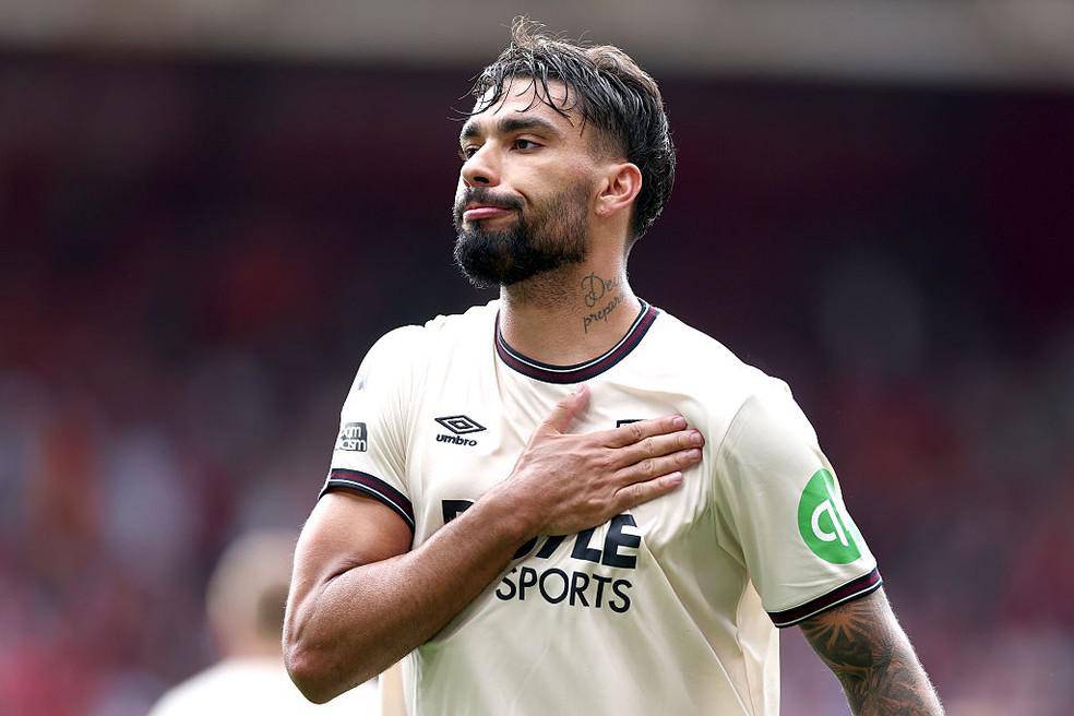 Lucas Paqueta comemora gol do West Ham sobre o Nottingham Forest