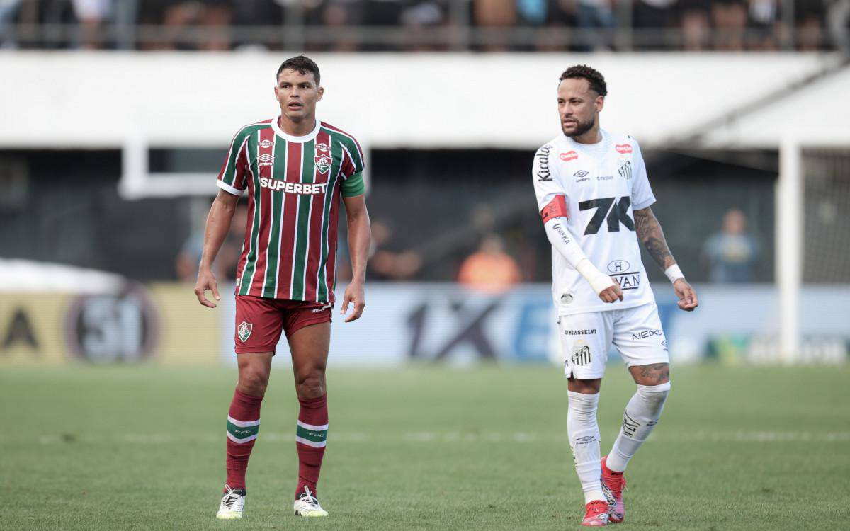 Neymar em acao pelo Santos no duelo com o Fluminense, na Vila Belmiro