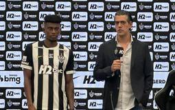 Cassierra reforça Atlético-MG e exalta Hulk