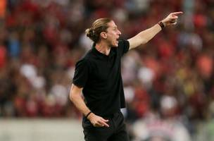 Filipe Luis e o tecnico do Flamengo (Foto: Gilvan de Souza/ Flamengo)