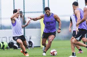 Hulk em treino do Atletico-MG (Foto: Pedro Souza / Atletico)