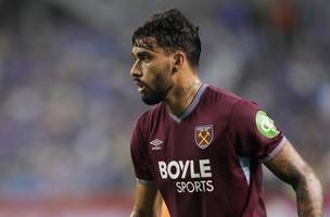 Lucas Paqueta em campo pelo West Ham (Foto: AFP)