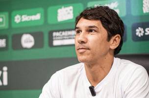 Lucio Flavio tecnico Uberlandia. (Foto: Giovanni Mendes/UEC)