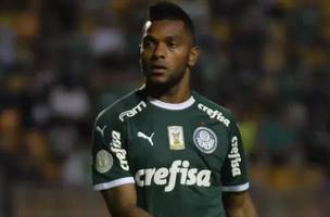 Miguel Borja teve uma passagem apagada pelo Palmeiras (Foto: Bruno Ulivieri / AGIF)