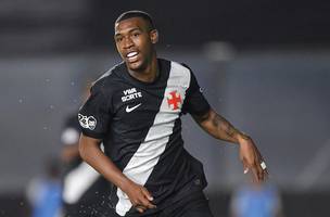 Rayan em jogo do Vasco contra o Marica (Foto: Thiago Ribeiro/AGIF)