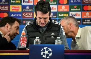 Unai Emery comanda o Aston Villa (Foto: AFP)