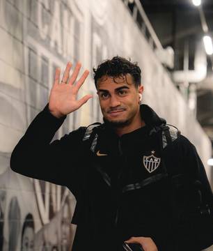 Reinier enfrenta Flamengo no Maracanã após sucesso no Galo