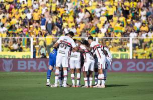 Sem legenda (Foto: )