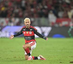 Arrascaeta retorna ao Flamengo antes do previsto
