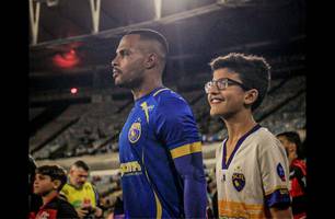 Volante do Sampaio Corrêa tem alta após convulsão no jogo