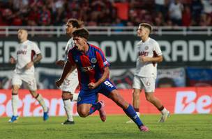 Alexis Cuello, do San Lorenzo, em atuacao em 2026. (Foto: NurPhoto / Colaborador)