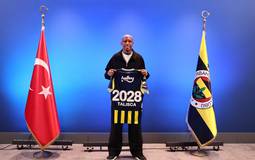 Anderson Talisca renova com Fenerbahçe