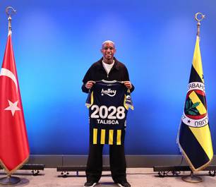 Anderson Talisca renova com Fenerbahçe
