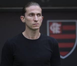 Sem Saúl e Jorginho, Flamengo enfrenta o Internacional no Maracanã