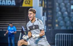 Goleiro João Pedro Lecce é contratado pelo Levante