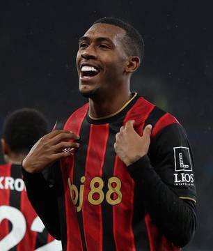 Bournemouth vence o Everton com gol decisivo de Rayan