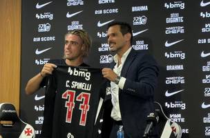 Spinelli e apresentado no Vasco. (Foto: Bruno Murito)