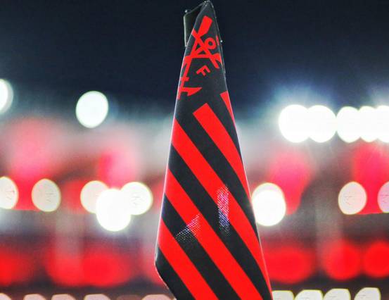 Flamengo mobiliza torcida contra o racismo no Maracanã