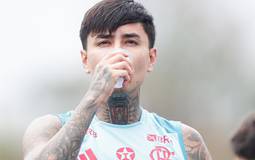 Pulgar prioriza saúde visando a Copa do Mundo de 2026