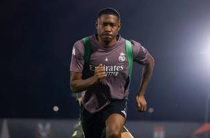 Alaba em treino do Real Madrid (Foto: Maria Jimenez e Antonio Villalba / Real Madrid)