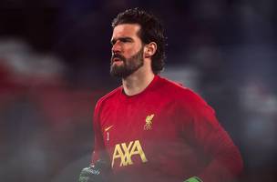 Alisson em acao pelo Liverpool na Champions League (Foto: Reproducao / Liverpool)