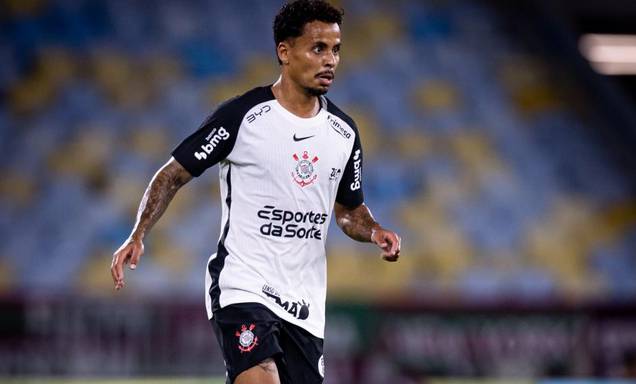 Allan se retrata por comportamento inadequado e expulsão