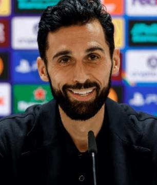 Arbeloa confia no elenco e afasta “revolução” no Real Madrid