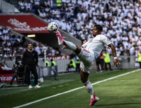 Arsenal de olho em Endrick, destaque no Lyon