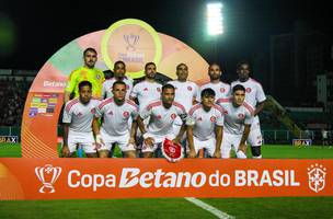 Bernabei brilha, e Internacional vence Athletic de virada na Copa do Brasil (Foto: Ricardo Duarte/Internacional)