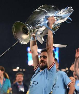 Bernardo Silva anuncia saída do Manchester City após nove anos
