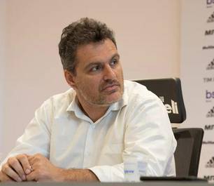 Cruzeiro mantém confiança no elenco, diz Bruno Spindel