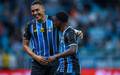 Carlos Vinicius e Amuzu, autores dos gols do Gremio sobre o Confianca pela Copa do Brasil (Foto: Lucas Uebel/Gremio FBPA
