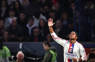 Comemoracao de Endrick (Foto: Franck Fife / AFP)