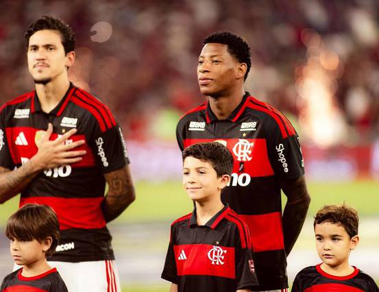 Plata se consolida como titular no Flamengo com Jardim