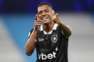 Danilo comemora o gol que deu a vitoria ao Botafogo contra o Racing (Foto: Vitor Silva/Botafogo)