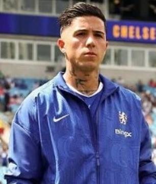 Enzo Fernández é suspenso pelo Chelsea após falar em Real Madrid