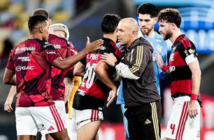 Flamengo busca lateral-esquerdo no mercado internacional