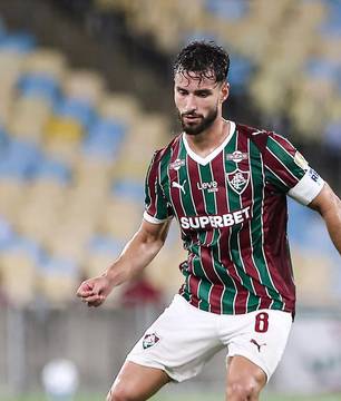 Martinelli sente dores na coxa e vira preocupação no Fluminense