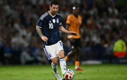 Empresa processa Messi e AFA por ausência em jogo nos EUA