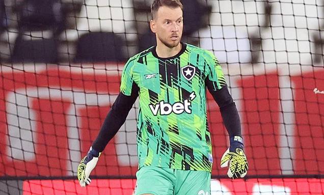 Neto retorna ao Botafogo para avaliação de novo técnico