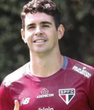 Após negociações, São Paulo oficializa rescisão de Oscar