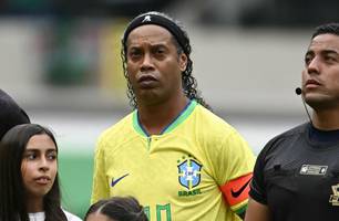 Ronaldinho sai em defesa de Neymar para a Copa do Mundo