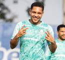 Vitor Roque se aproxima de retorno em partida pelo Palmeiras