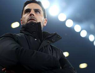 Após conquista histórica, Arsenal prioriza permanência de Arteta
