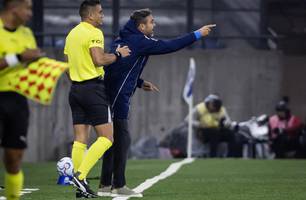 Com raça, Cruzeiro arranca empate heroico fora de casa