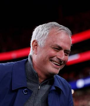 Mourinho aceita desafio e prepara retorno ao Real Madrid